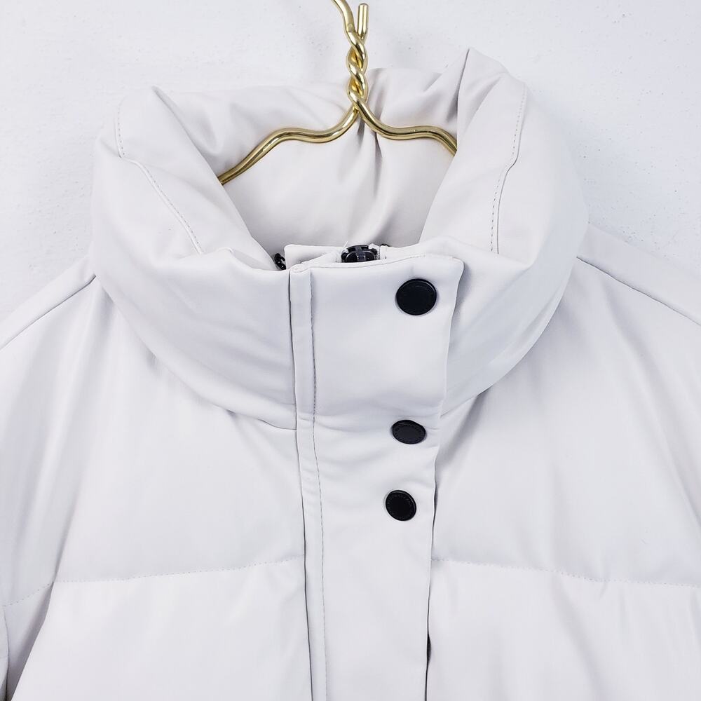 BCBG MAXAZRIA White Vegan Leather Puffer Coat Size Small Style # 14779BM-100 - Picture 5 of 12